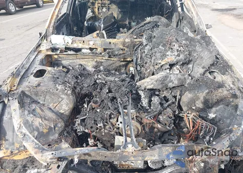 2009 Hyundai Genesis 3.8 from USA, damaged, VIN KMHGC46E99U025450